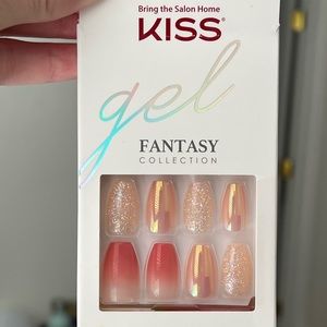 kiss gel fantasy press on nails 28ct